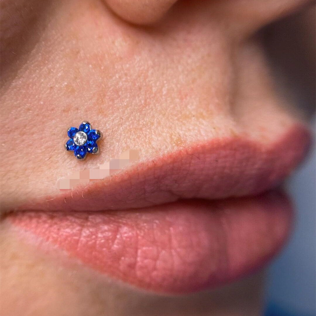 16G F136 Titanium Internally Threaded Opal/ CZ Flower Cartilage Stud/ Flat Back Labret/ Flower Tragus/ Floral Helix Earring/ Medusa Piercing Miss Vivi Jewelry