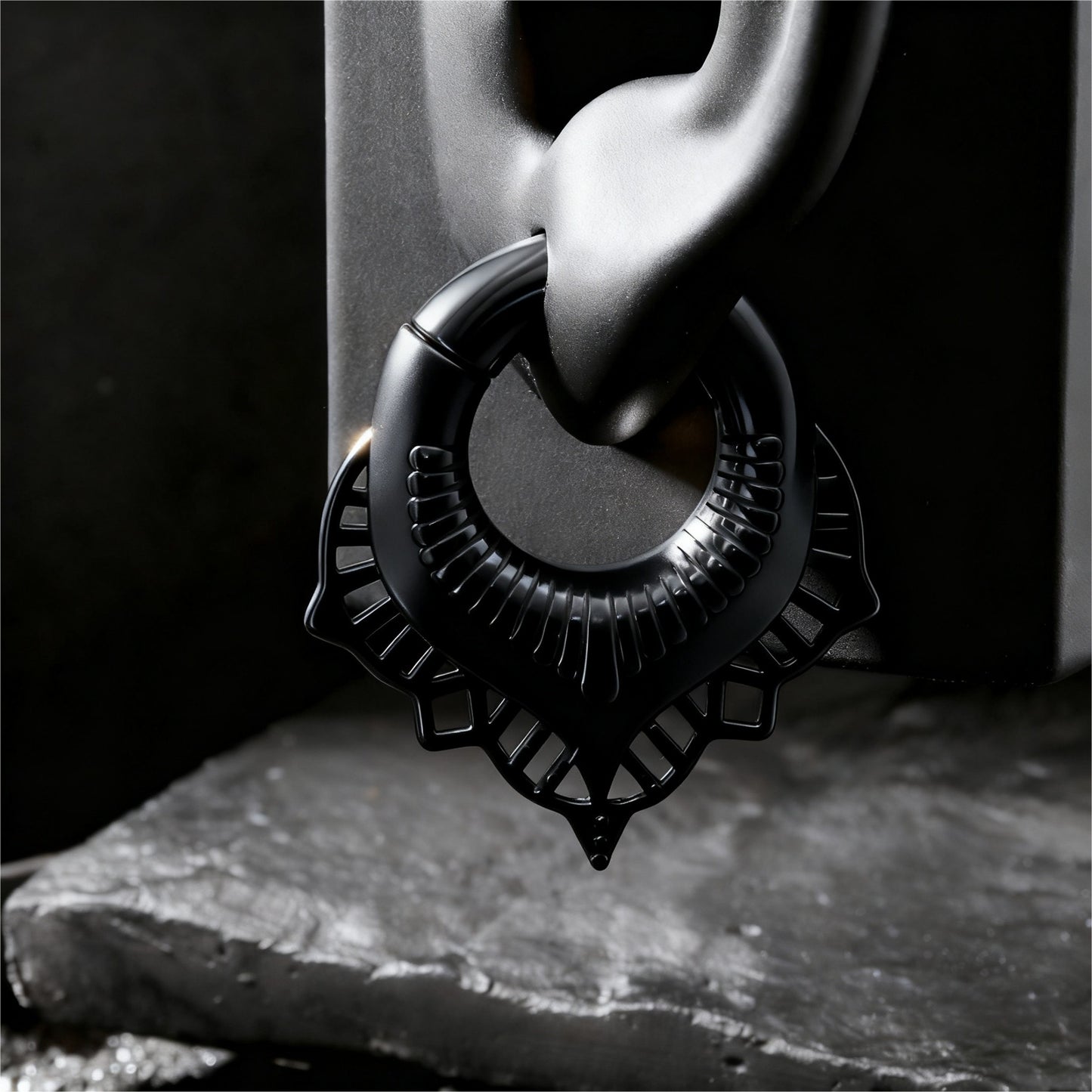 Black Lace Flower lobe weights/ Hinged Gauge Ring/ 2G Ear Gauges/ Ear Lobe stretching 6mm/ Gift Packaged Ear Weights