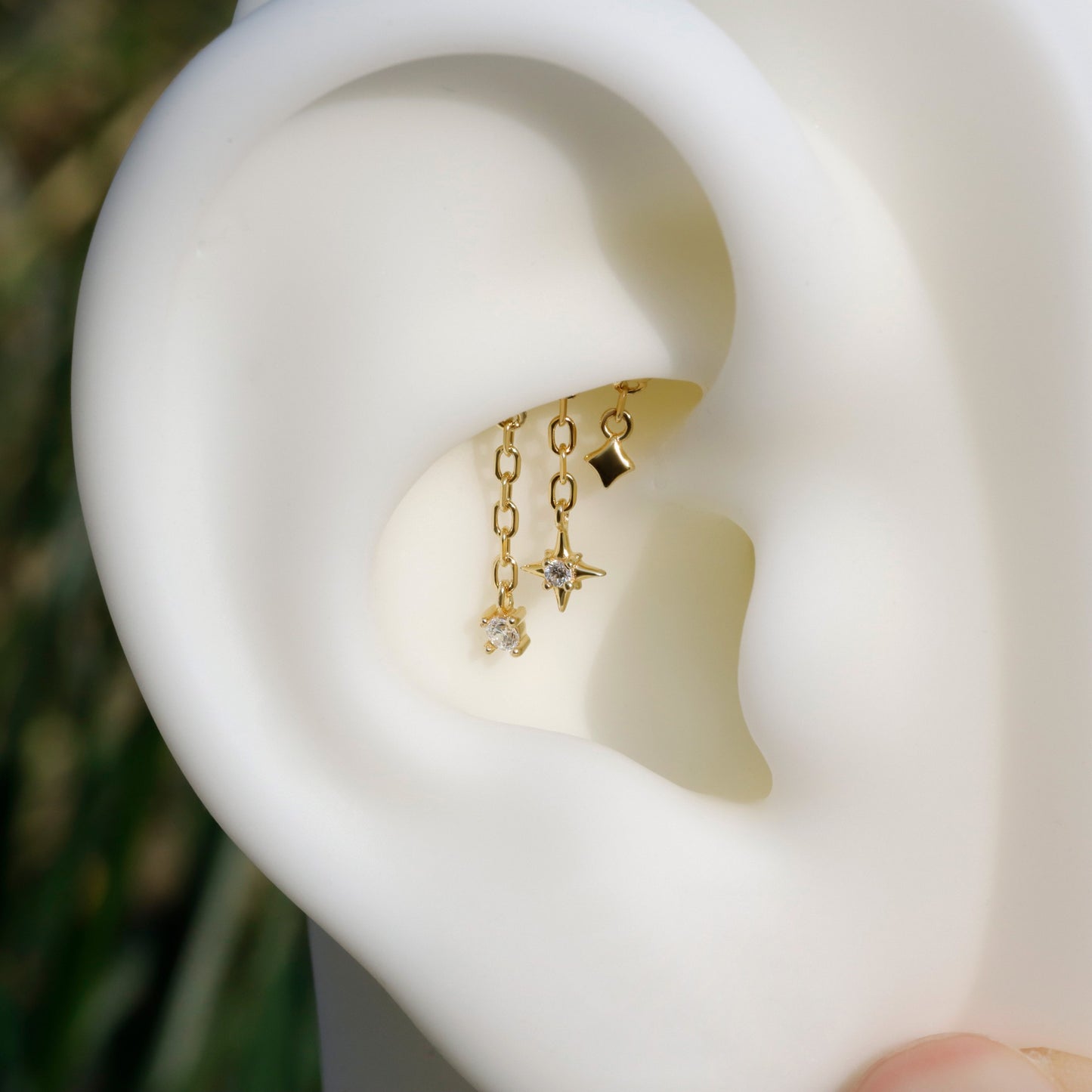 Designed for vertical helix piercings/ 925 Silver Helix Chain Earring 18K Plated/ Star Dangle Earring/ Threadless Push In Hidden Rook Stud