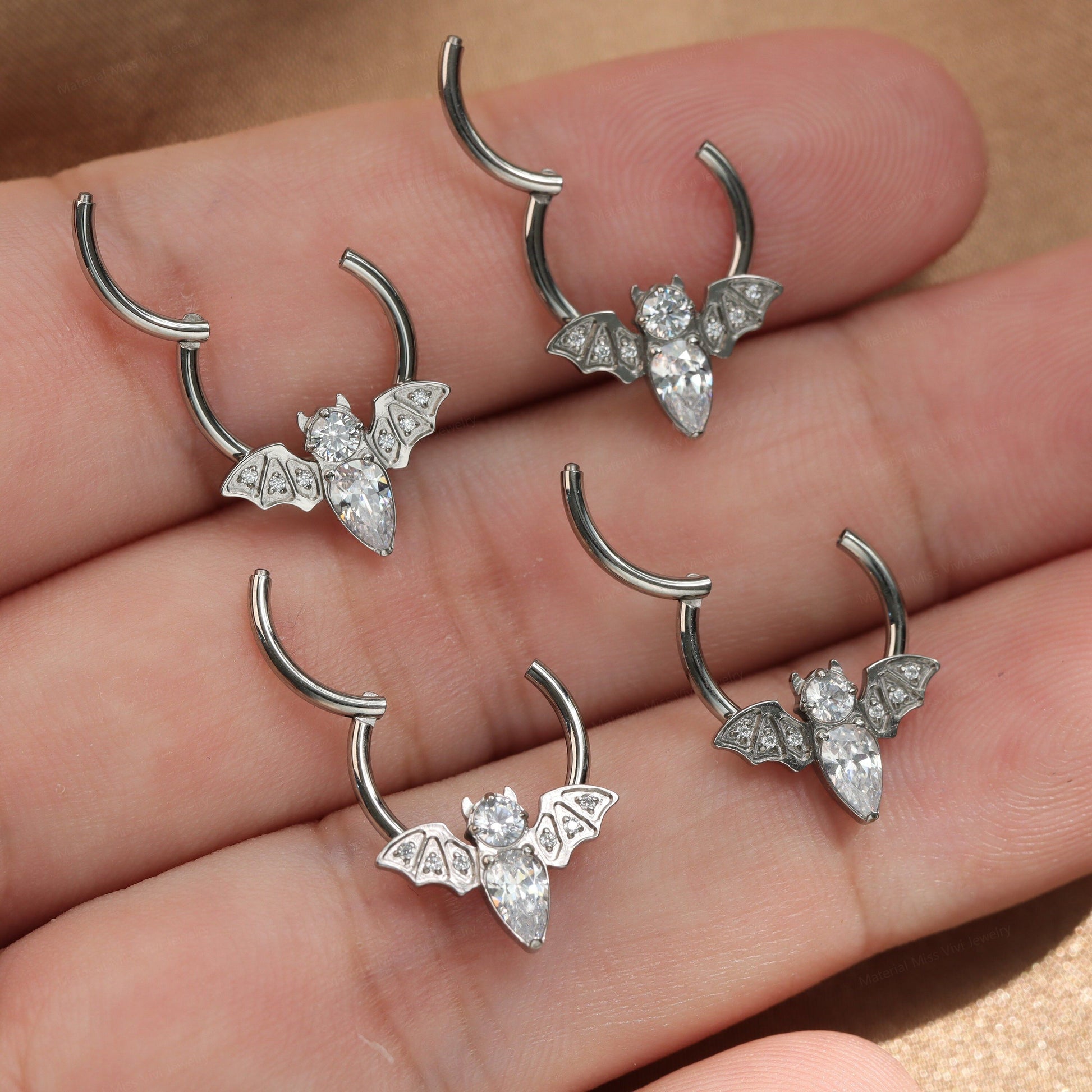 16G ASTM F136 Titanium CZ Bat Hinged Septum Ring/ Titanium Bat Septum 10mm/ Septum Hoop Silver/ Daith Clicker Hoop/ Daith Jewelry/ Halloween Miss Vivi Jewelry