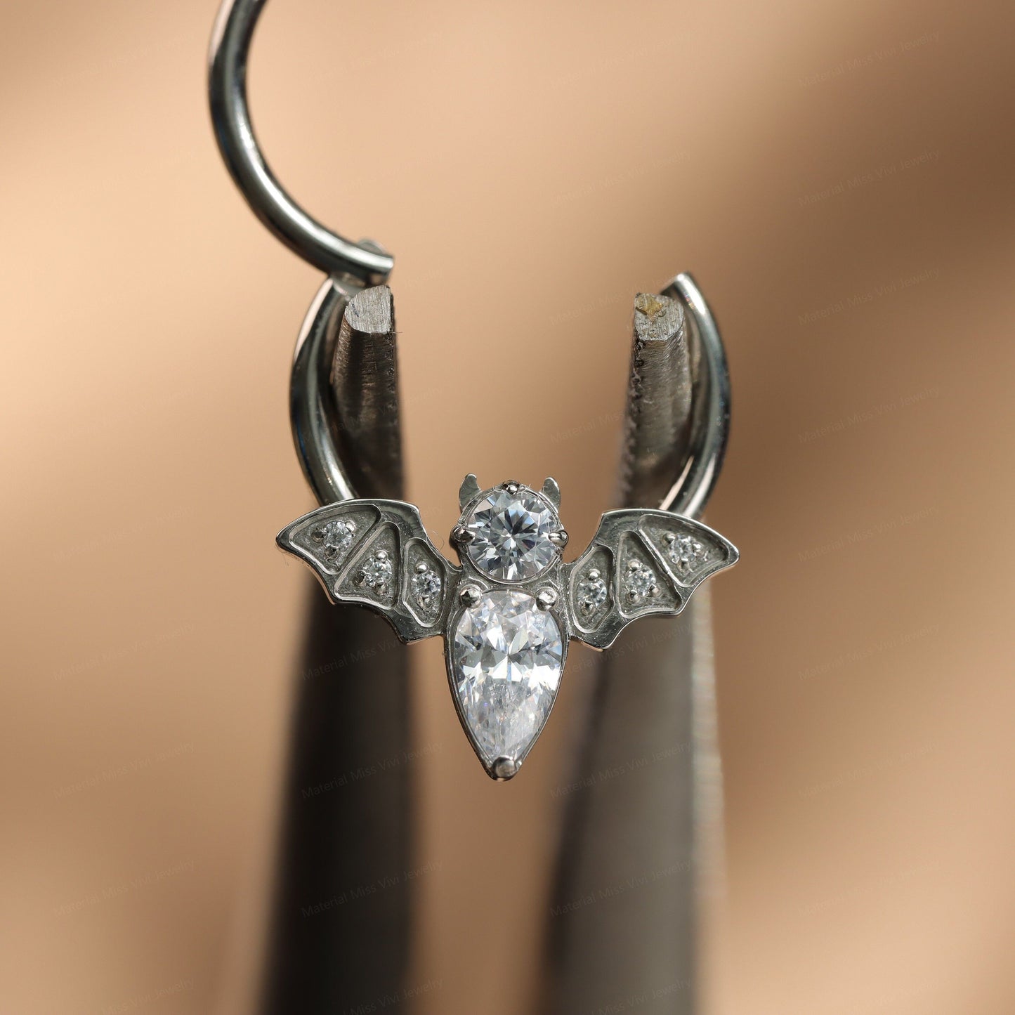 16G ASTM F136 Titanium CZ Bat Hinged Septum Ring/ Titanium Bat Septum 10mm/ Septum Hoop Silver/ Daith Clicker Hoop/ Daith Jewelry/ Halloween Miss Vivi Jewelry