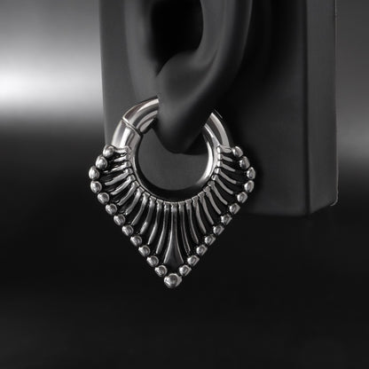 Ear Weights V-shaped Hanger with Easy Clasp/ Silvery Ear Hnagers/ Stretcher Earrings/ 2 Gauges Earring/ Earlobe Stretching/Circle Weights