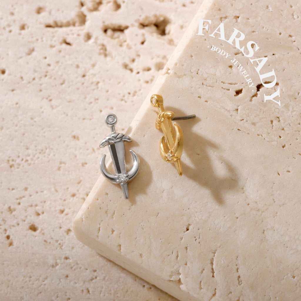 Moon Dagger - 925 Silver Threadless Stud / Fits Cartilage Helix Tragus Lobe Nostril Piercing