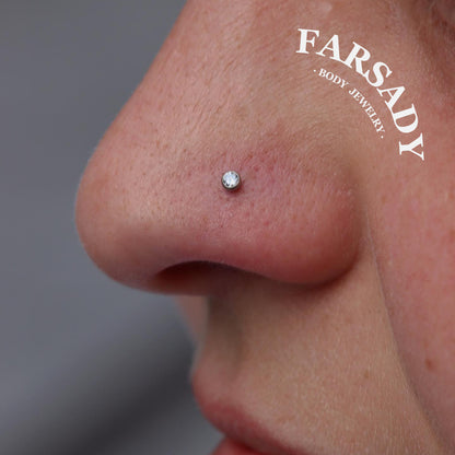 Bezel Round CZ - F136 Titanium L-Shape Nose Stud / Fit 18G 20G Nose Ring