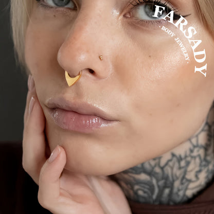 Polished V Shap - ASTM F136 Titanium Hinged Clicker Hoop / Fits 16G Septum Ring Helix Conch Cartilage Earring / Elegant Minimal Piercing, Hypoallergenic Jewelry for Sensitive Skin
