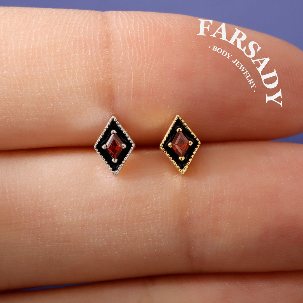 Crimson Rhomb - 925 Silver Threadless Stud / Fits Cartilage Helix Tragus Lobe Nostril Piercing