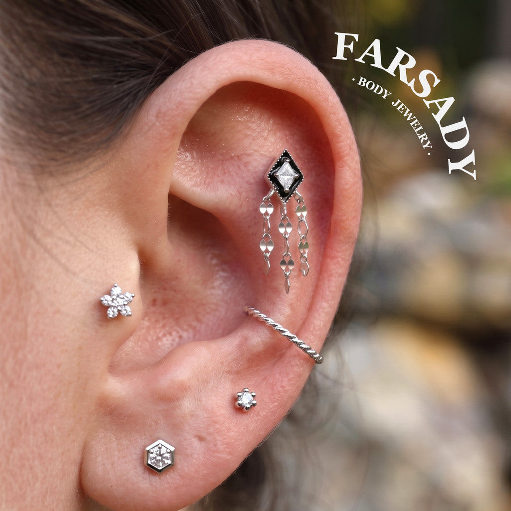 Obsidian Tassel - 925 Silver Threadless Stud / Fits Cartilage Helix Tragus Lobe Piercing