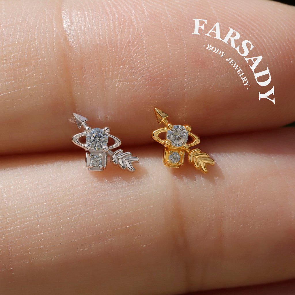 Cosmic Arrow - 925 Silver Threadless Stud / Fits Cartilage Helix Tragus Lobe Piercing