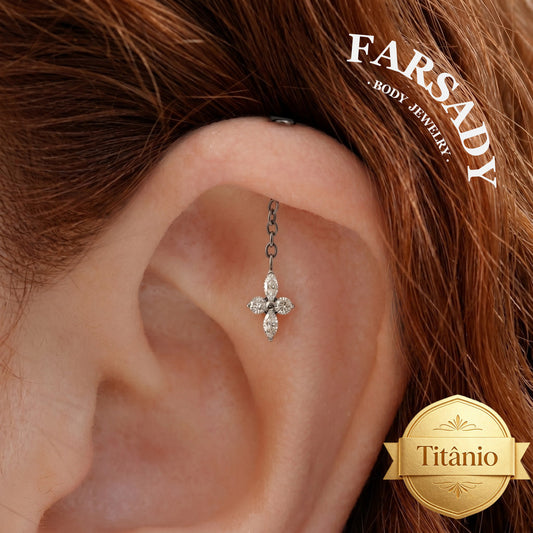 Quatrefoil Glimmer - F136 Titanium Threadless Stud