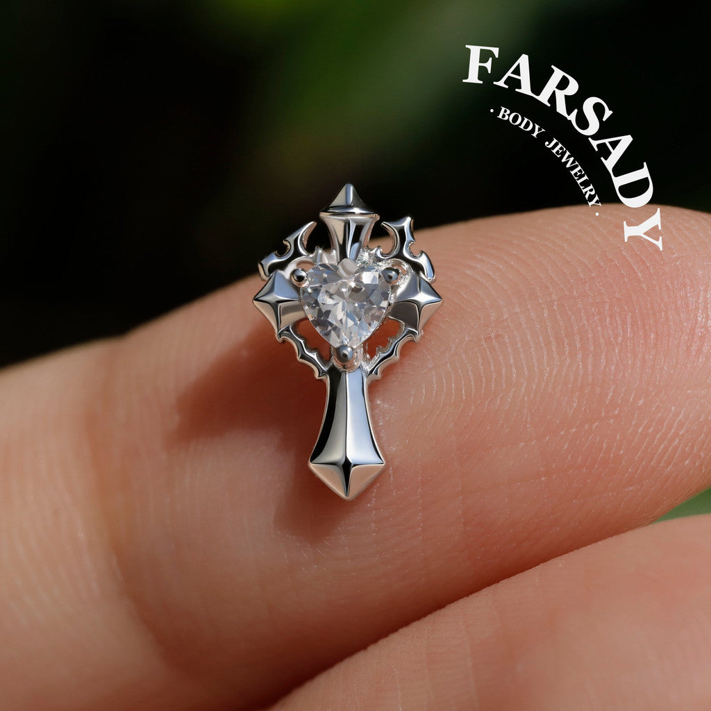 Sacred Heart - 925 Silver Threadless Stud / Fits Cartilage Helix Tragus Lobe Nostril Piercing