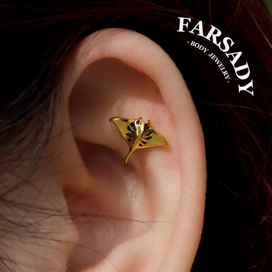 Manta Ray Cartilage Stud Earring