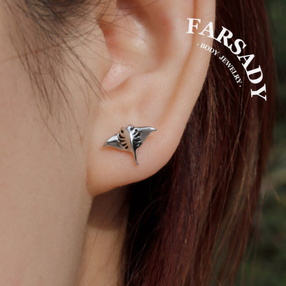 Manta Ray Cartilage Stud Earring